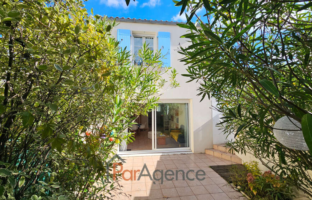 Maison à VAUX-SUR-MER