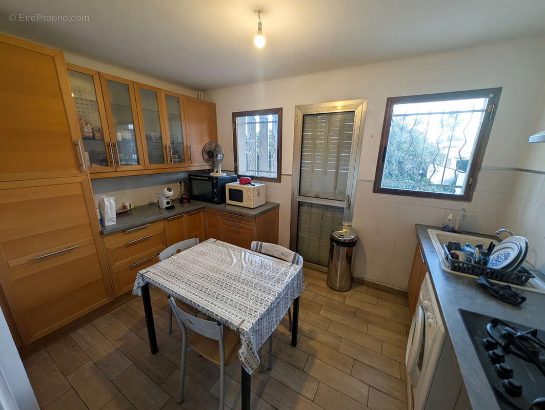 Appartement à SIX-FOURS-LES-PLAGES