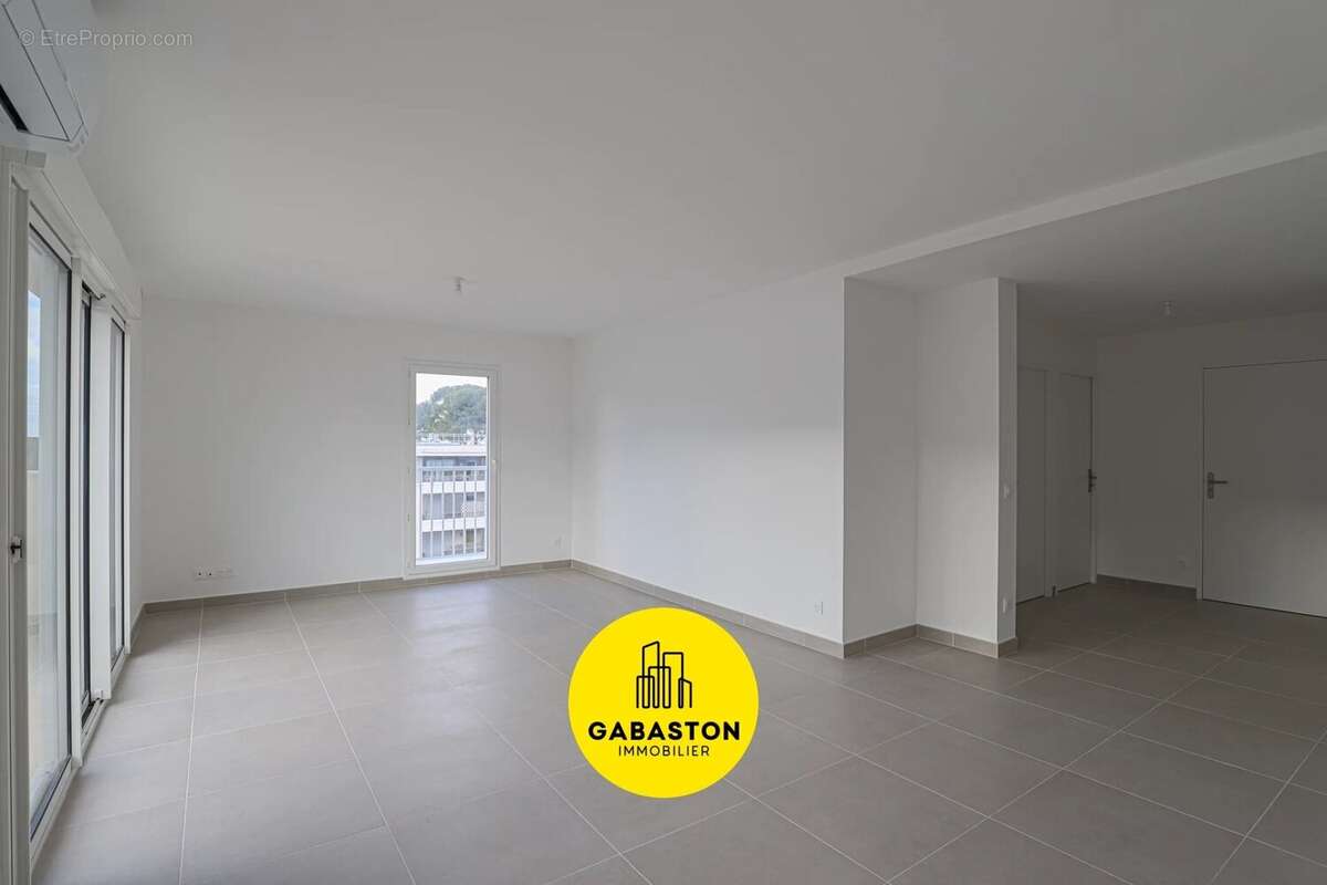 Appartement à MARSEILLE-9E