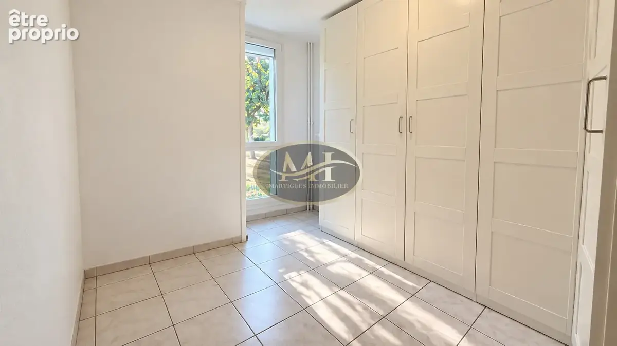 Appartement Type 5 104 m2 - Rez de chaussée - Environnement verdoyant - photo 8