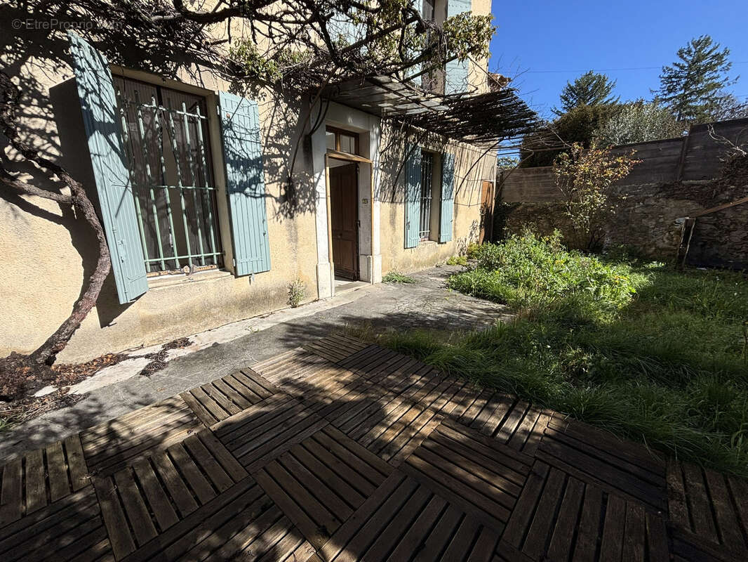 Maison à MALAUCENE
