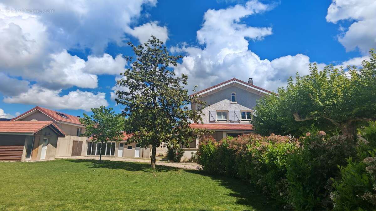 Maison 153 m² à Voiron  - photo 28