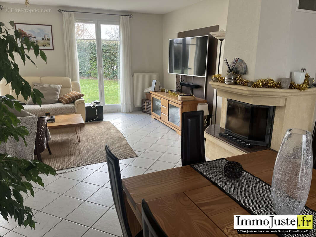 Maison à LE PERRAY-EN-YVELINES