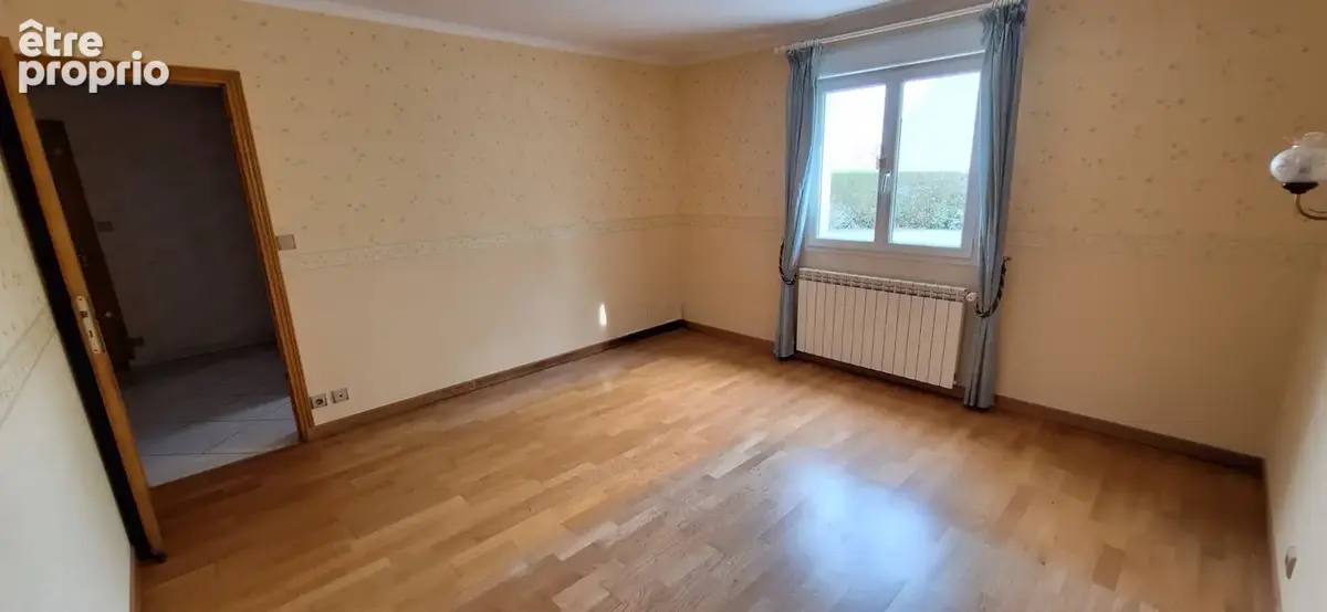 Maison 160m2, 3 chambres, 4/5 chambres possible, veranda,garage sur terrain arbore 755m2 - photo 13