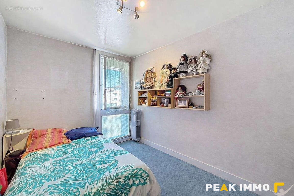 Appartement T4 balcon - 85.22 m2 - ANNECY - photo 9