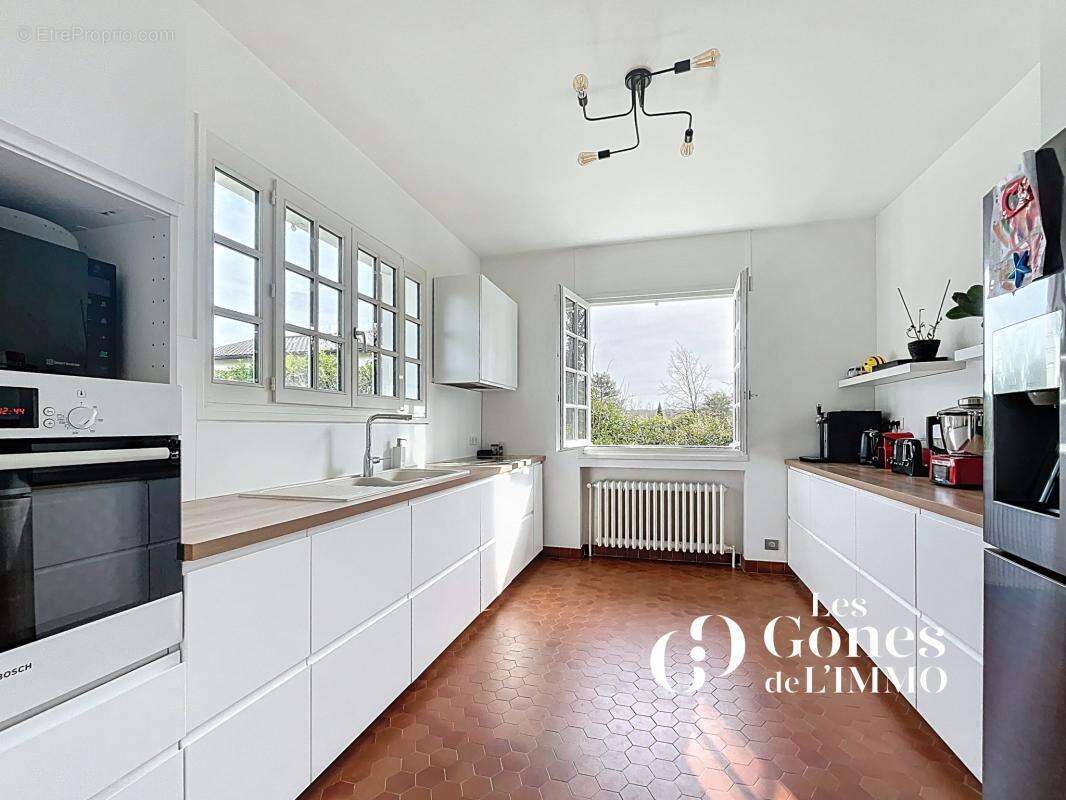 Magnifique propriété de 300m2   Lumière, élégance et art de - photo 7