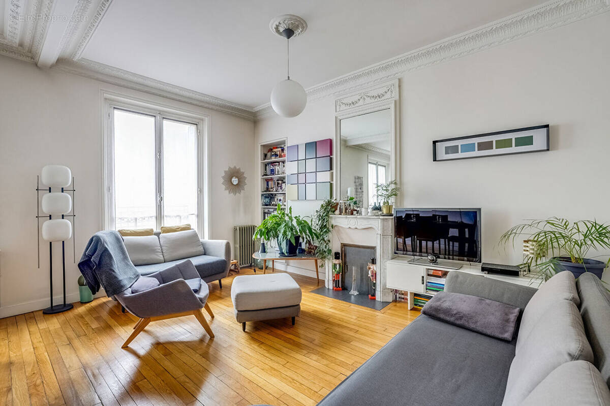 Appartement à PARIS-19E
