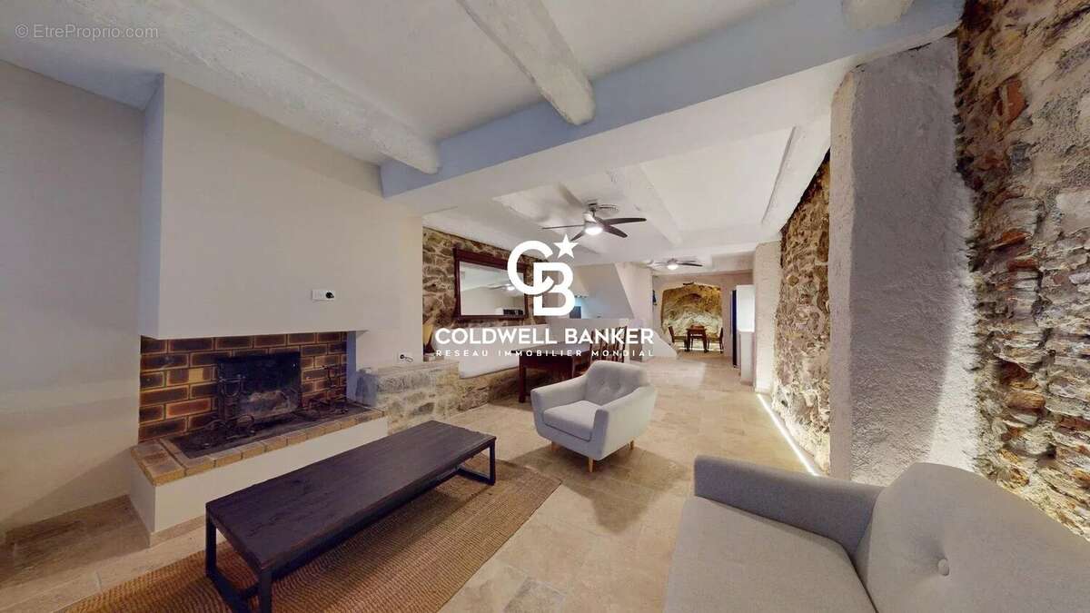 Appartement à GRIMAUD