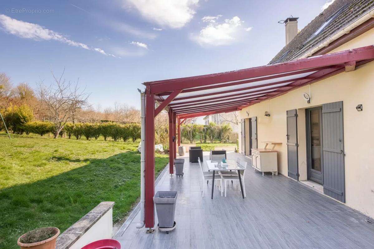 Maison à JOUY-SUR-MORIN