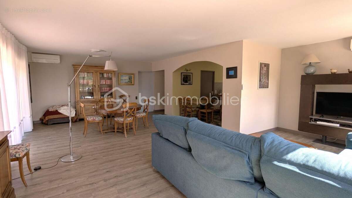 Maison à COMBAILLAUX