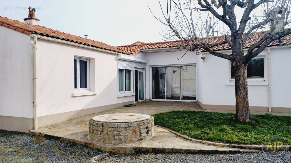 Maison à LA HAIE-FOUASSIERE