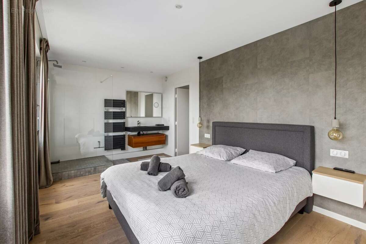Appartement à SAINT-MAUR-DES-FOSSES
