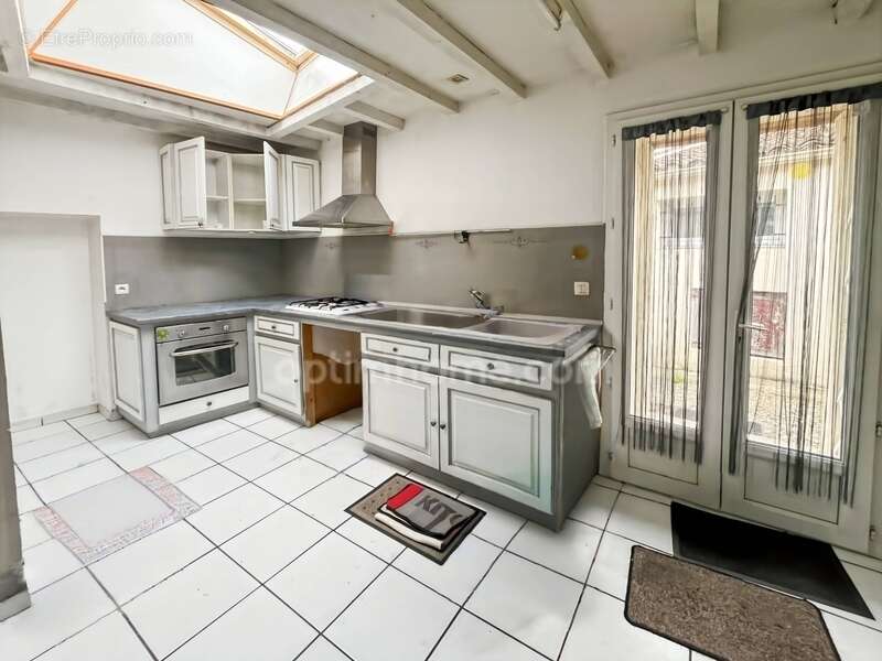 Maison à VALENCE-SUR-BAISE