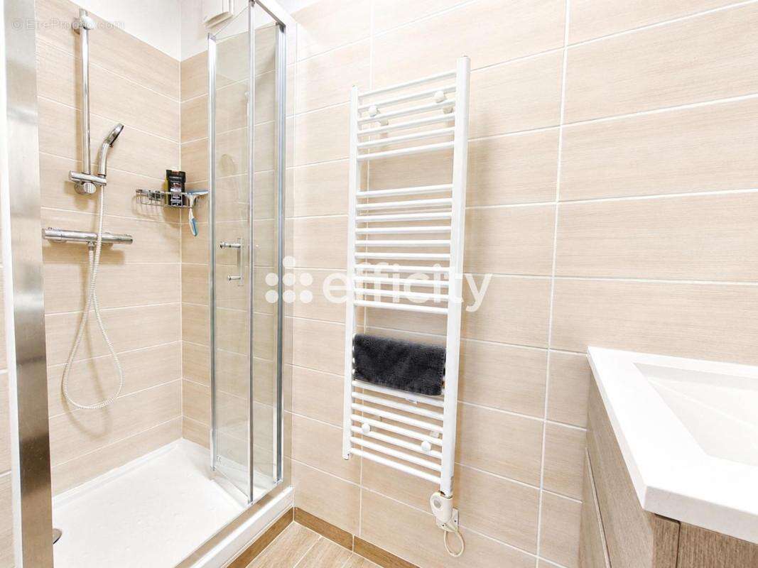 Maison 120 m² à La Chapelle-En-Serval  - photo 9