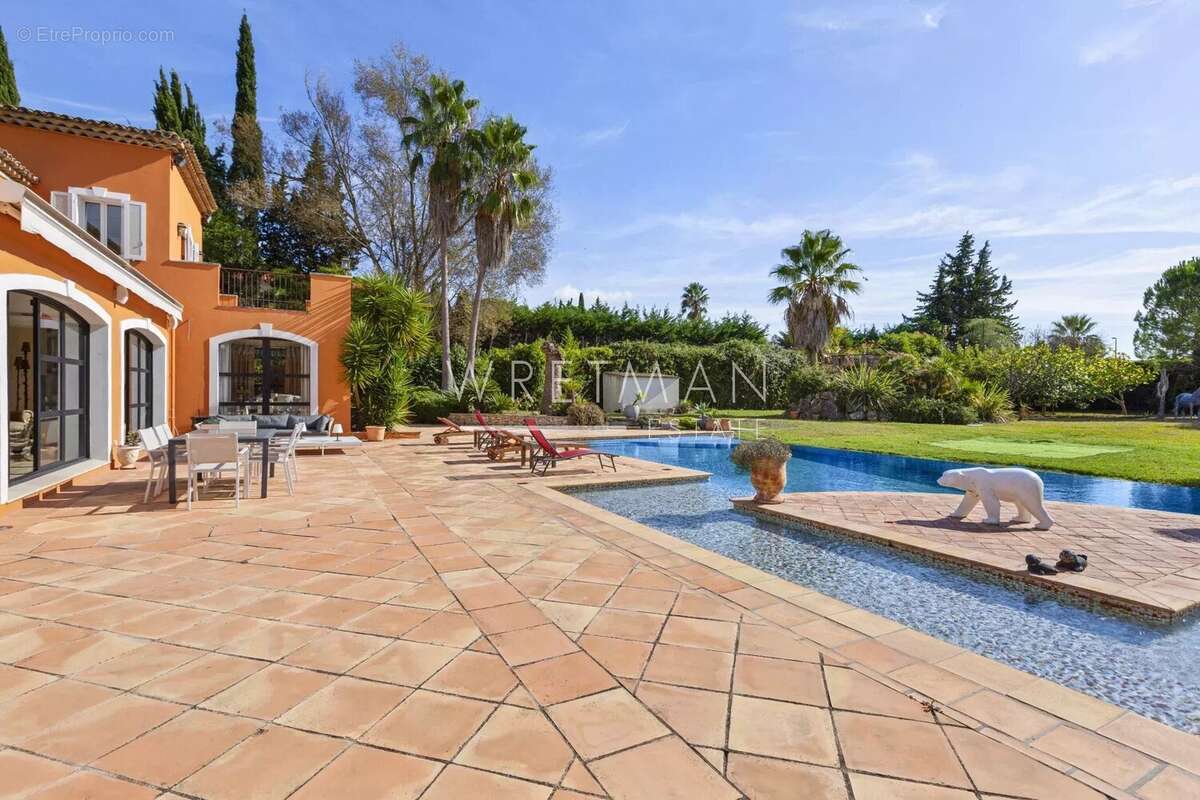 Maison à MOUGINS