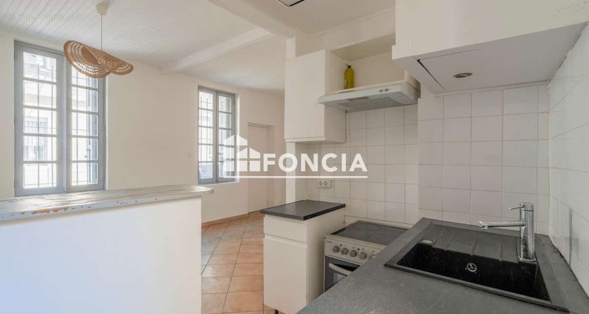 À vendre – T2 36 m² + une Cour de 7.5 m2 – Accès direct rue – Profession libérale autorisée – Marseille 6ᵉ - photo 11