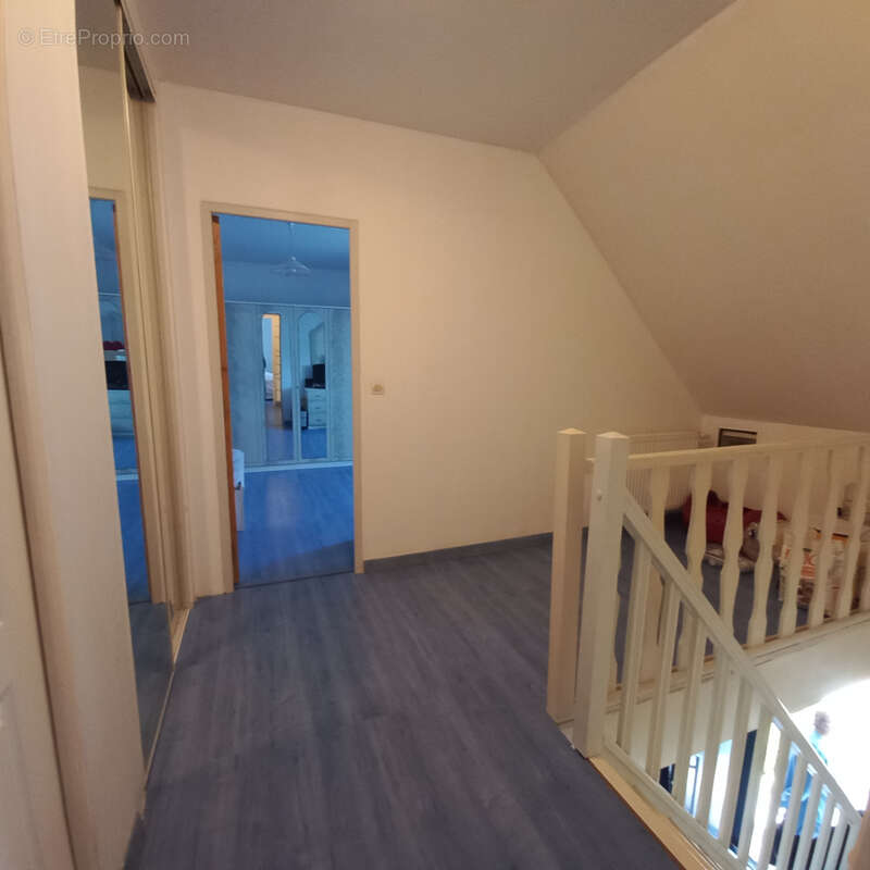 Maison à ORIGNY-SAINTE-BENOITE