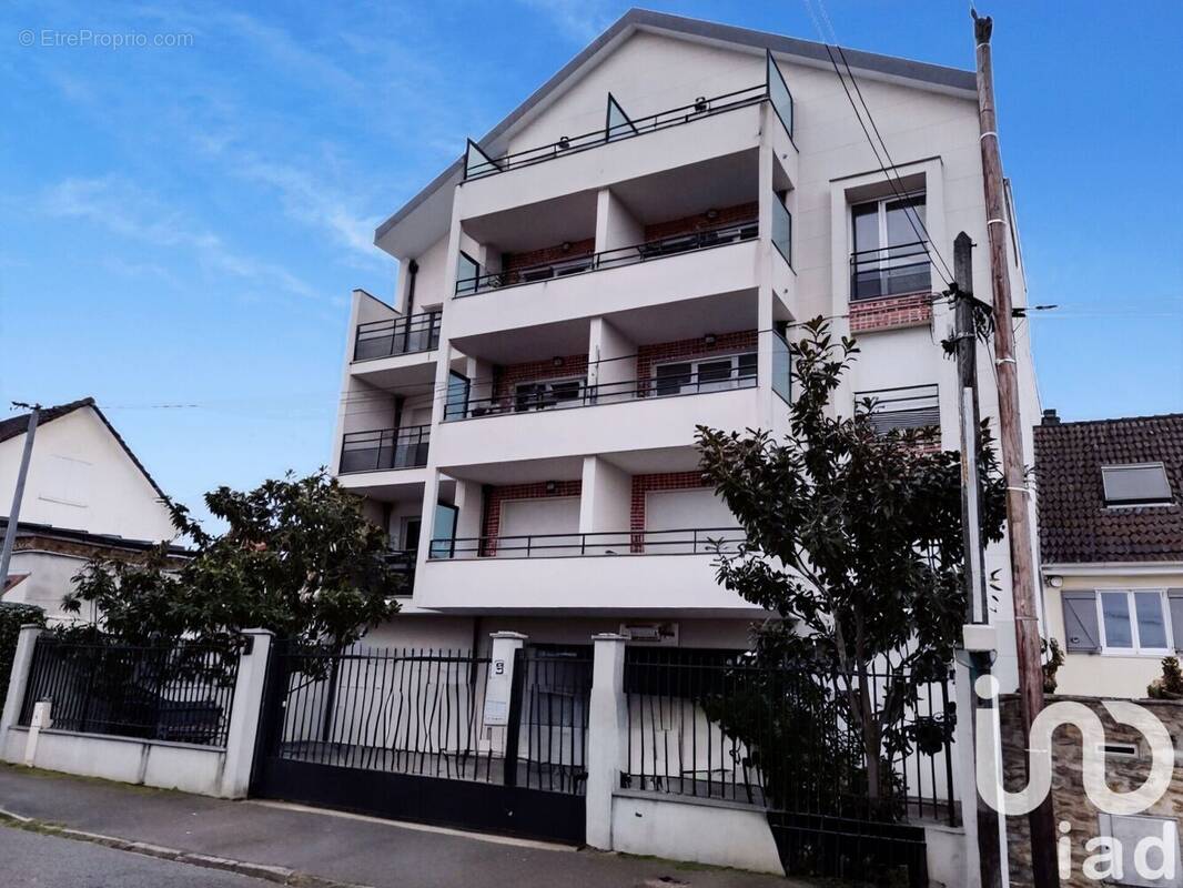 Photo 1 - Appartement à QUINCY-SOUS-SENART