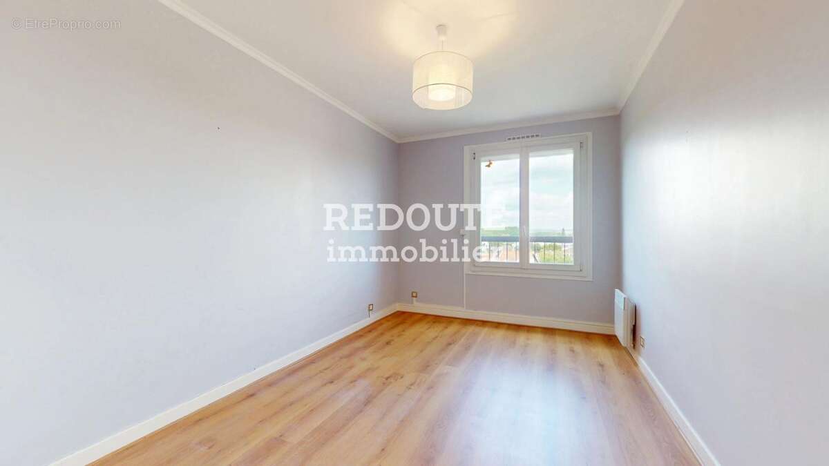 A VENDRE : Appartement T4 lumineux avec petits balcons – Saint-Brice-Courcelles - photo 9