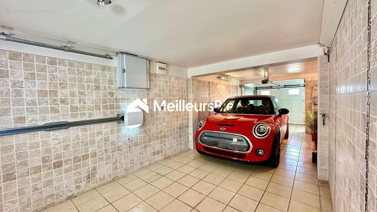 Maison à LE PLESSIS-ROBINSON