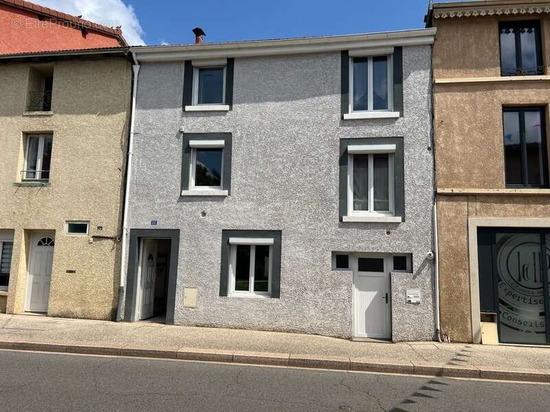 Maison à PONTCHARRA-SUR-TURDINE