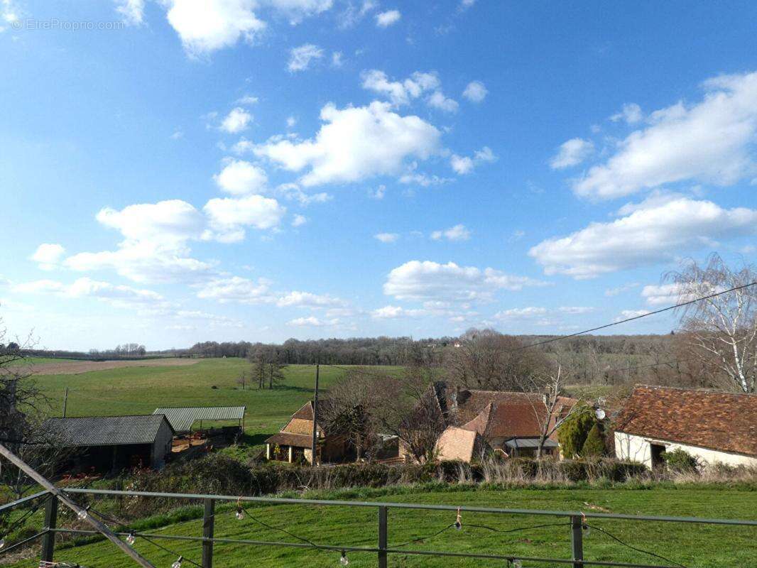 Maison 127 m2 / 2 chambres / studio / grange /  terrain 1362m² - photo 18