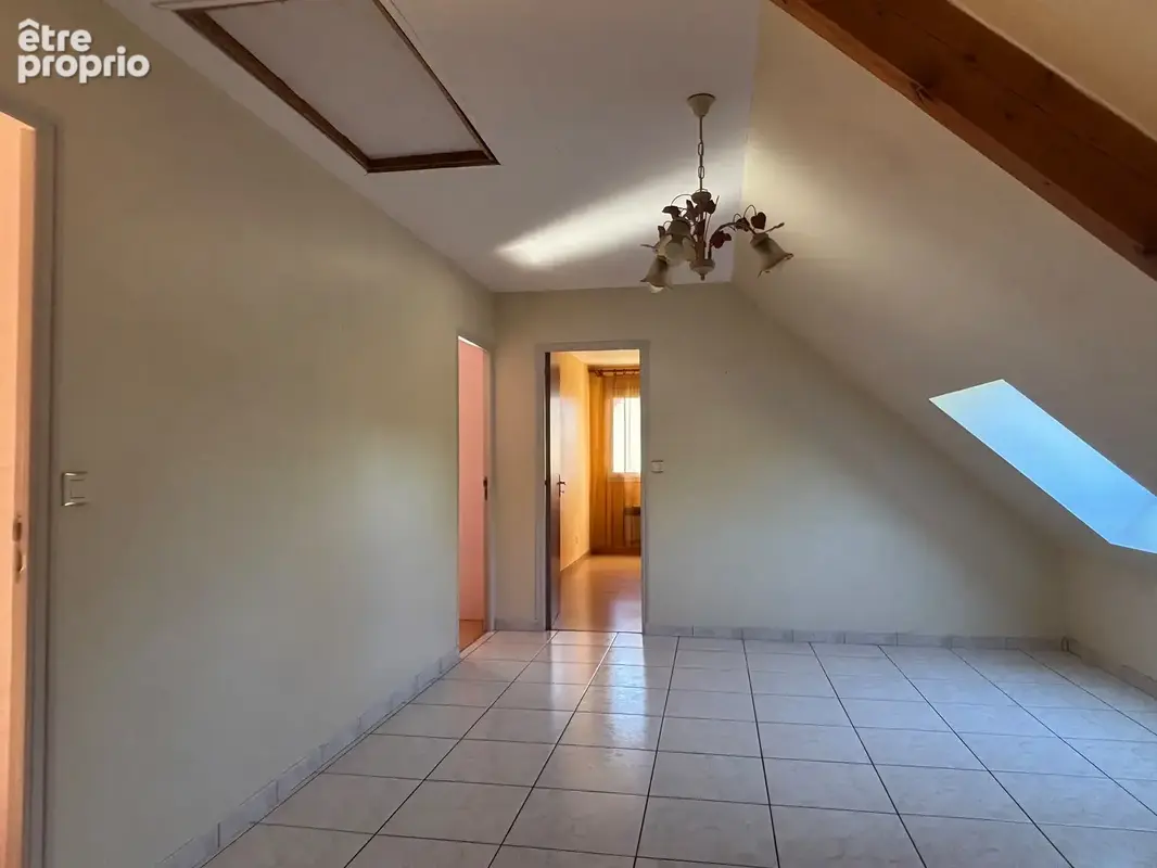 Maison T7, très bon état, 5 chambres - photo 8