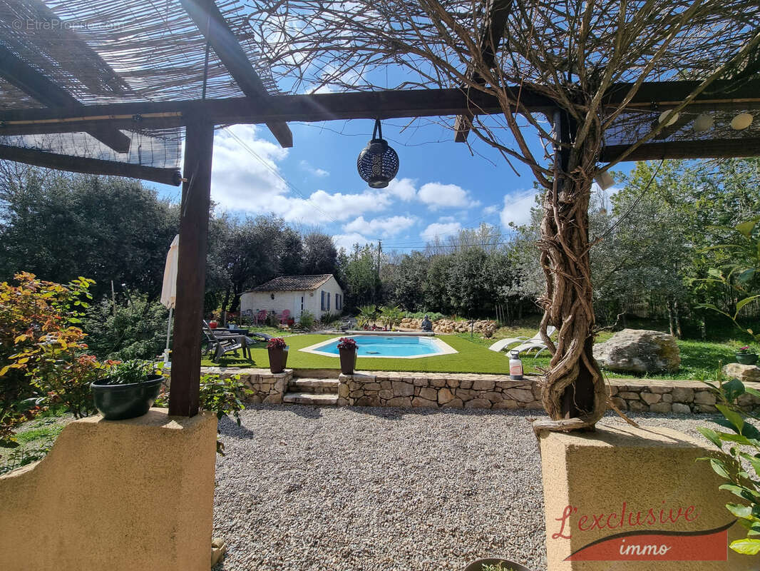 Maison à SAINT-JULIEN