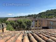 Appartement à COTIGNAC