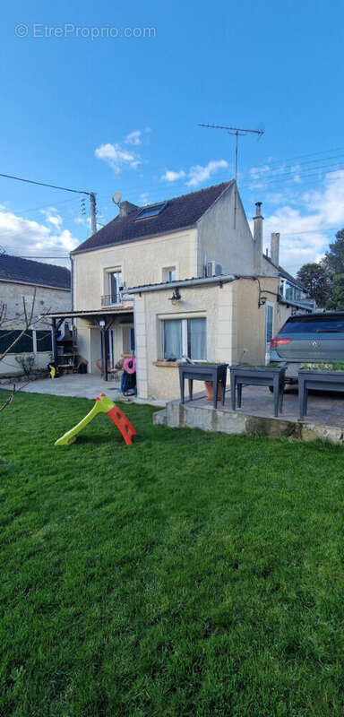 Maison à NANTEUIL-LE-HAUDOUIN