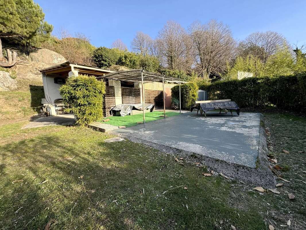 Maison à BERRE-LES-ALPES