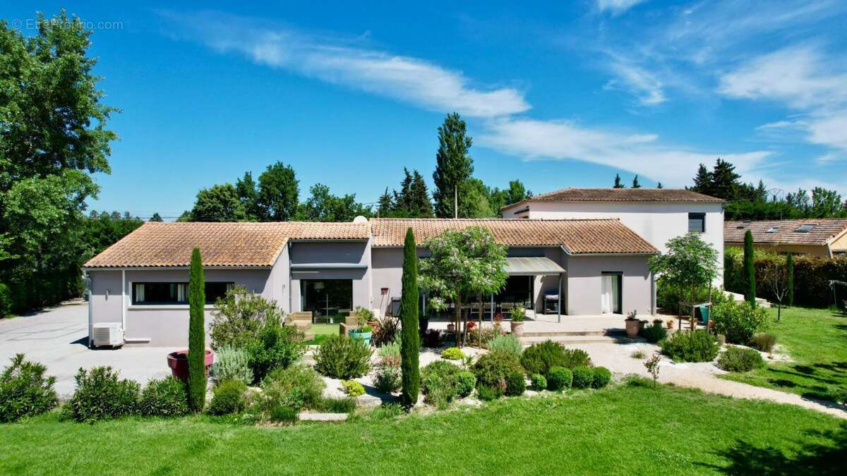 Maison à MONTEUX