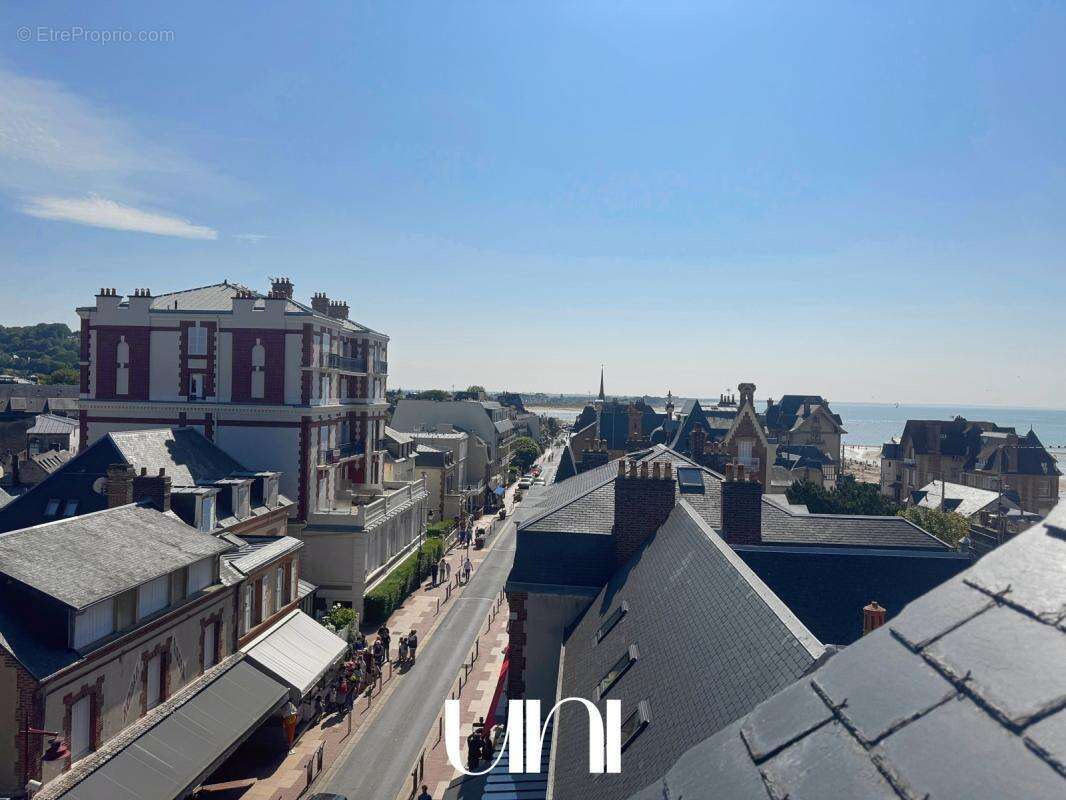 Commerce à HOULGATE