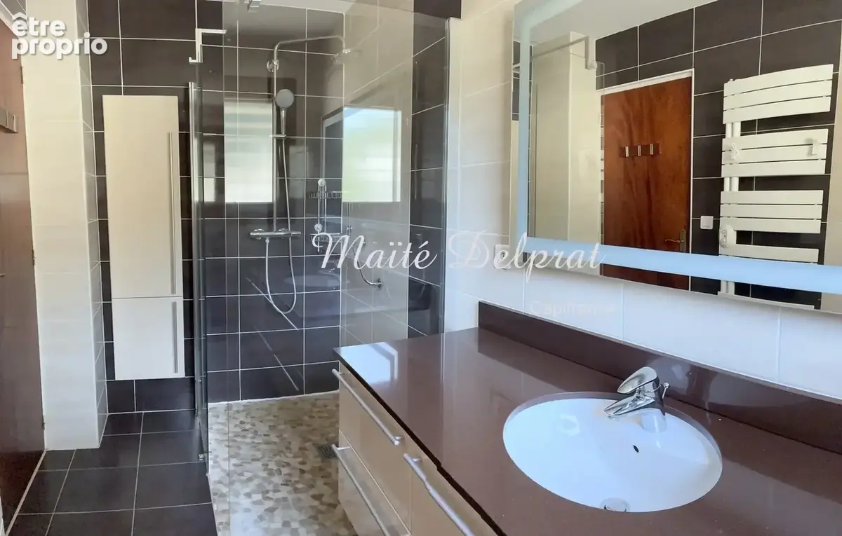 BÉDARRIDES – Maison à vendre 135 m² - piscine - 2 500 m² de terrain – 2 logements - photo 9