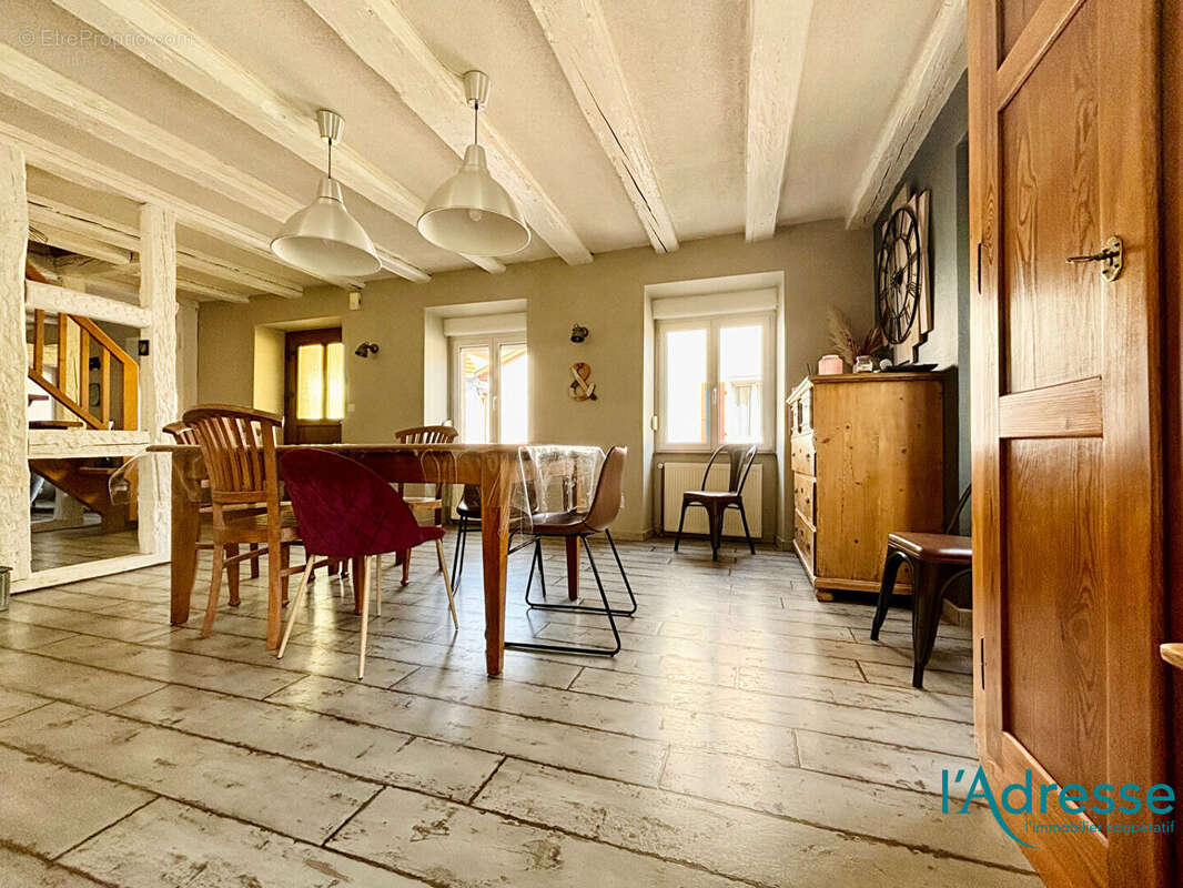 Maison à WINTZENHEIM