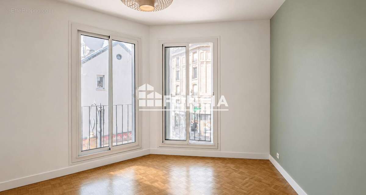 Appartement à MONTROUGE