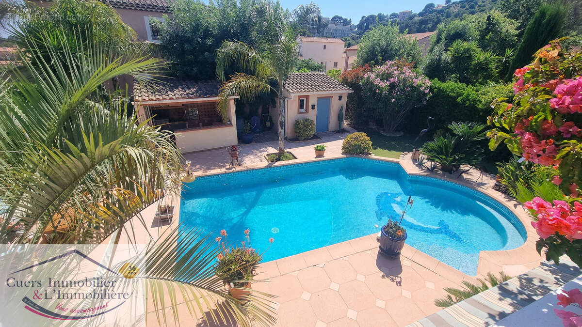 Maison à HYERES