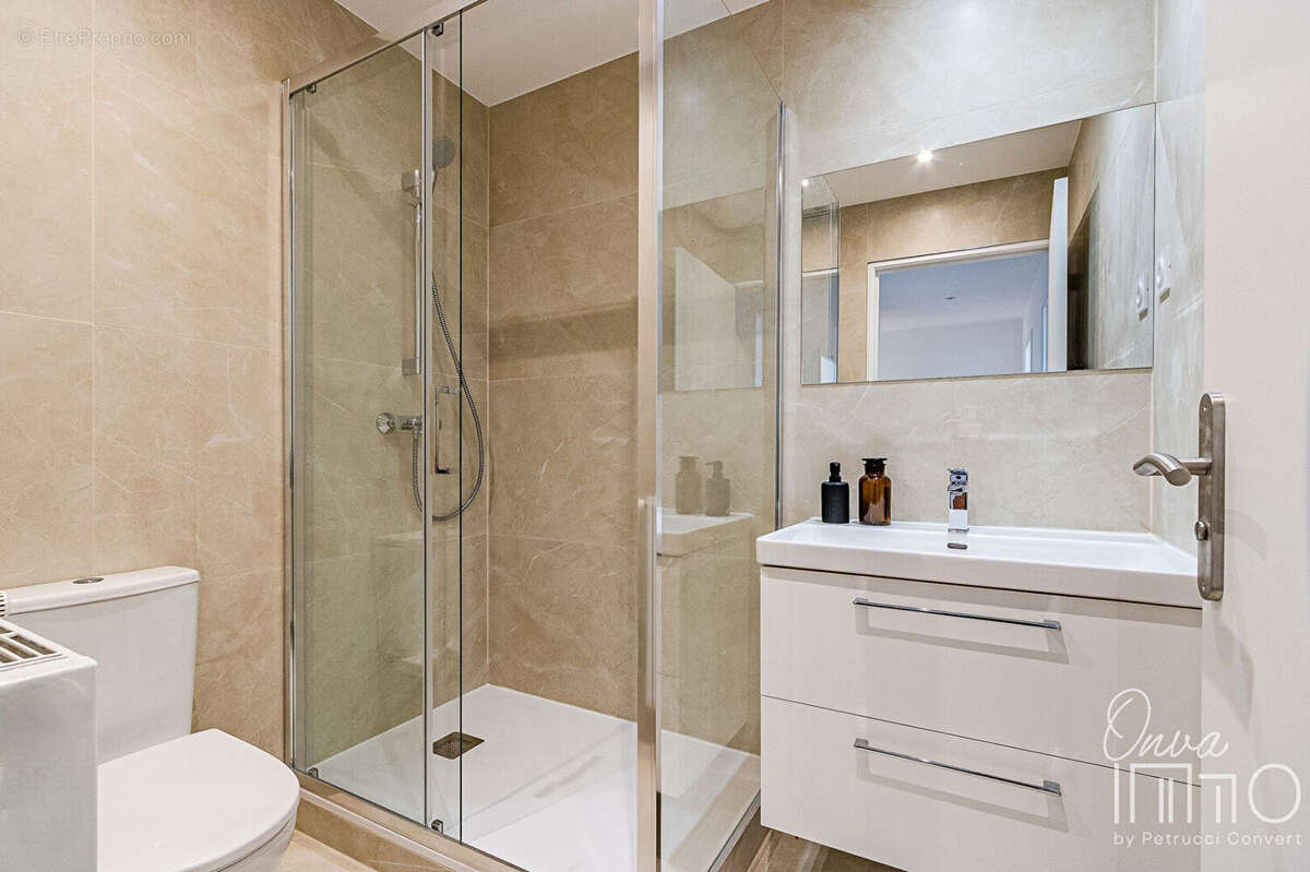 Reconnaissance Balzac / Montchat -  Lumineux T6 de 140m² avec vue dégagée - photo 14