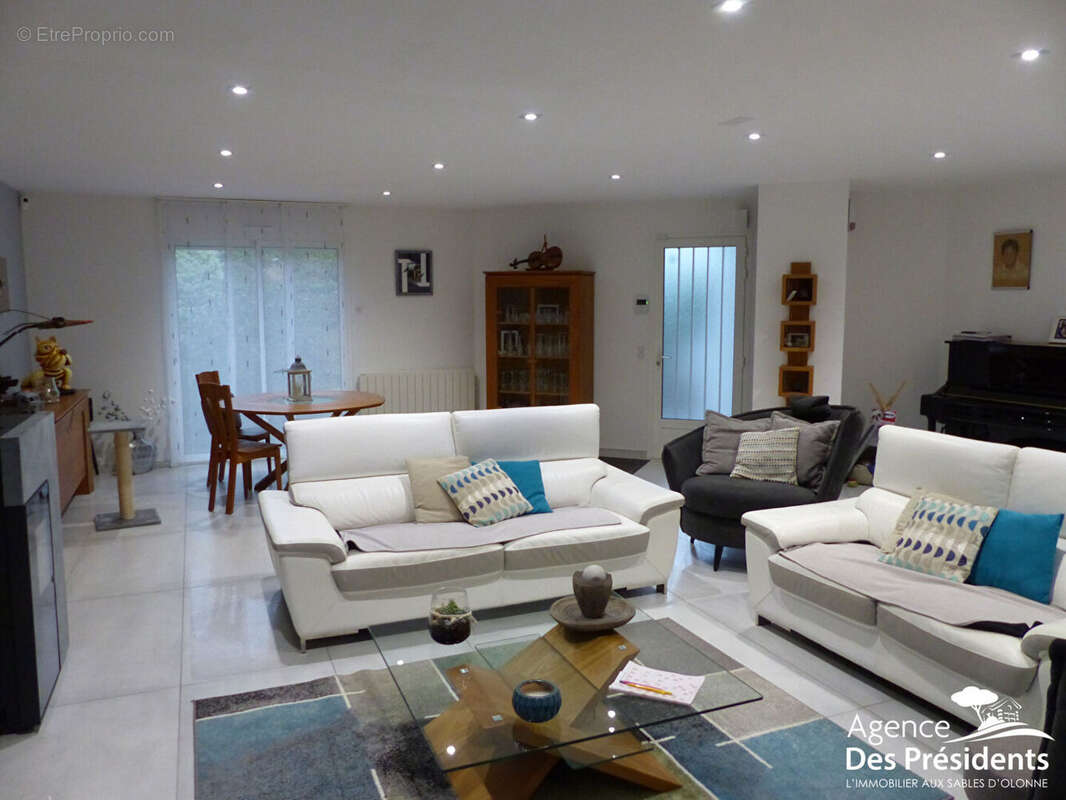 Maison à TALMONT-SAINT-HILAIRE