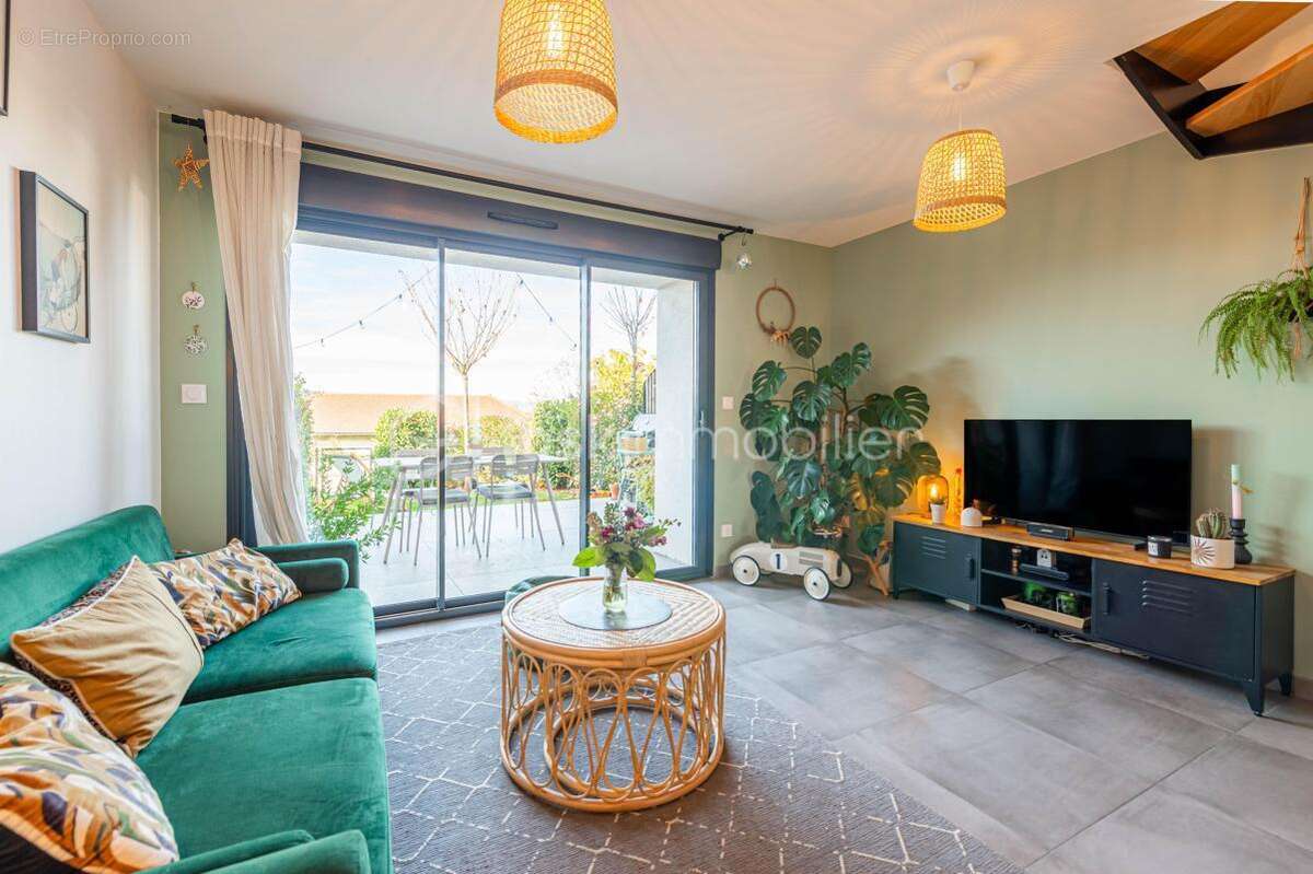 Appartement à CHAPEIRY