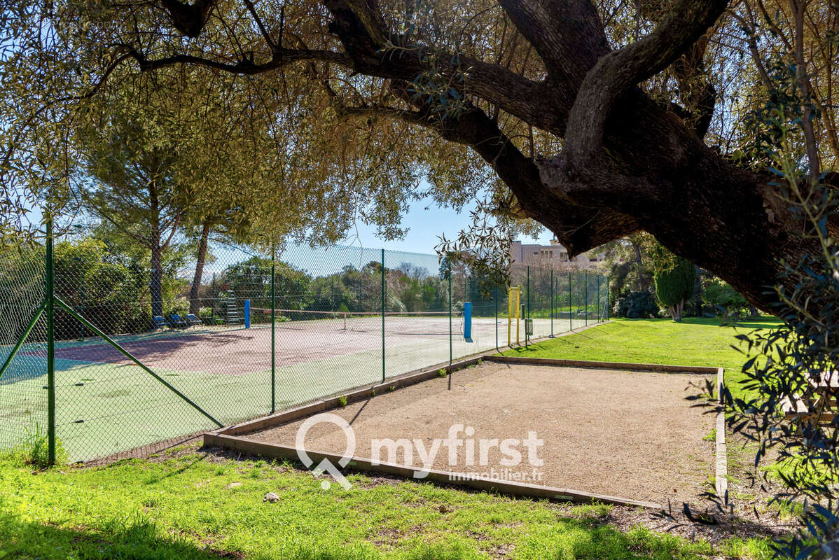 Appartement contemporain avec piscine et tennis. - photo 25