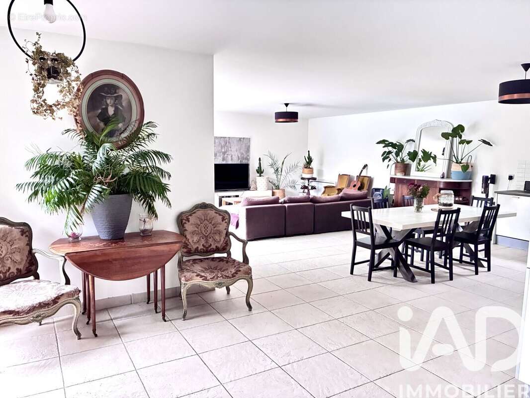 Photo 2 - Maison à LE TAILLAN-MEDOC