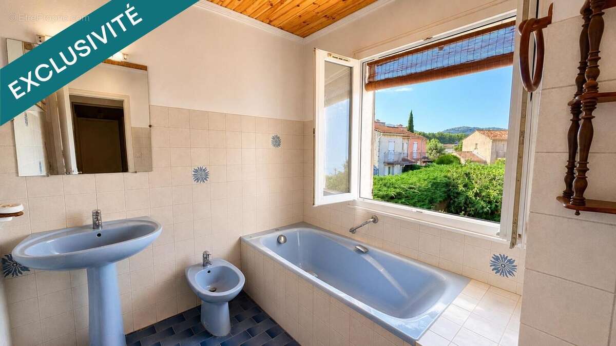 Maison 75 m² à Le Muy  - photo 8