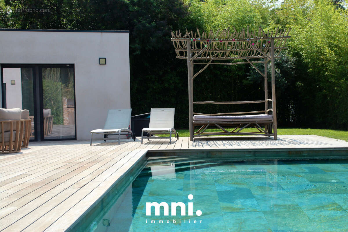 Maison à SIX-FOURS-LES-PLAGES