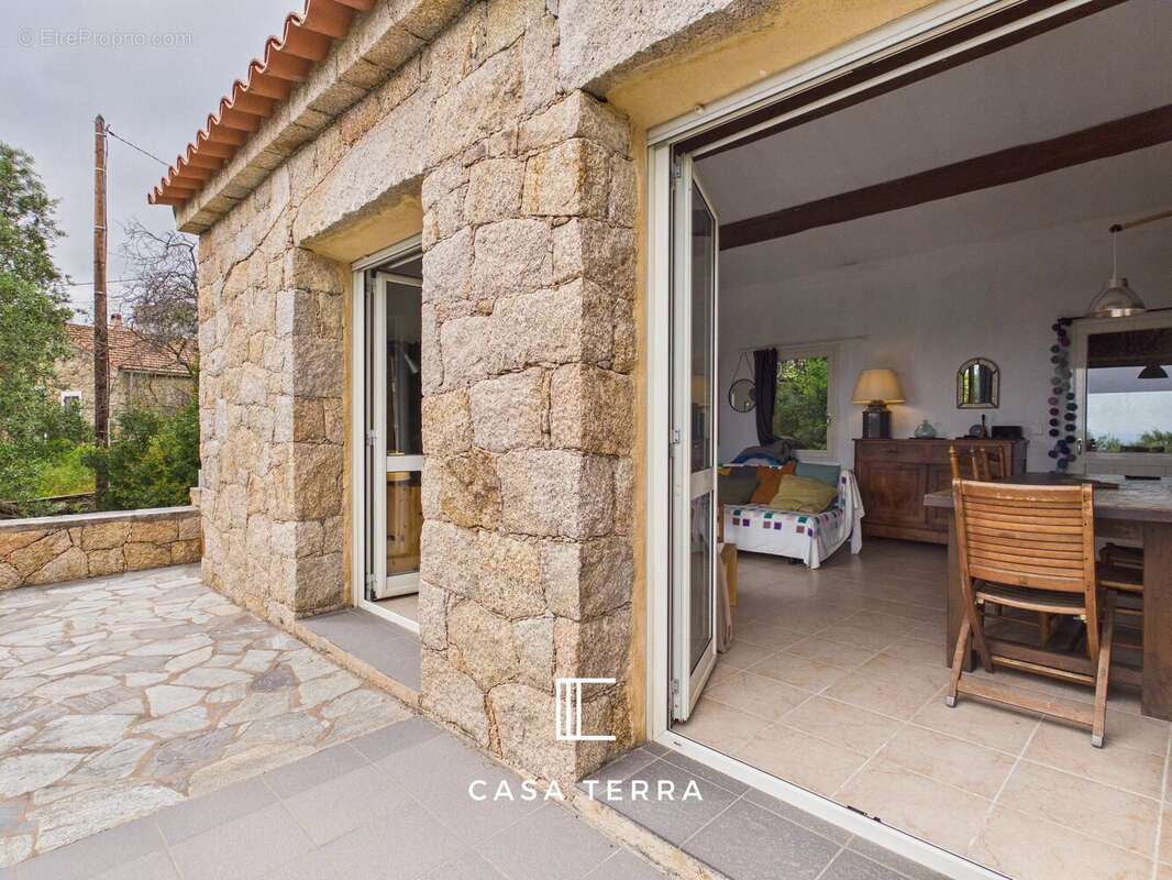 Maison à BONIFACIO