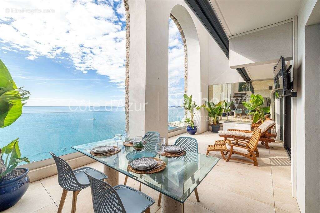 Duplex d'exception avec accès privé à la mer au Palais Maeterlinck à Nice - photo 8