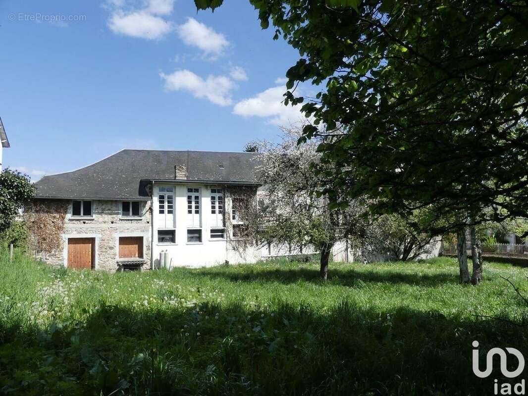 Photo 3 - Commerce à LA CROISILLE-SUR-BRIANCE