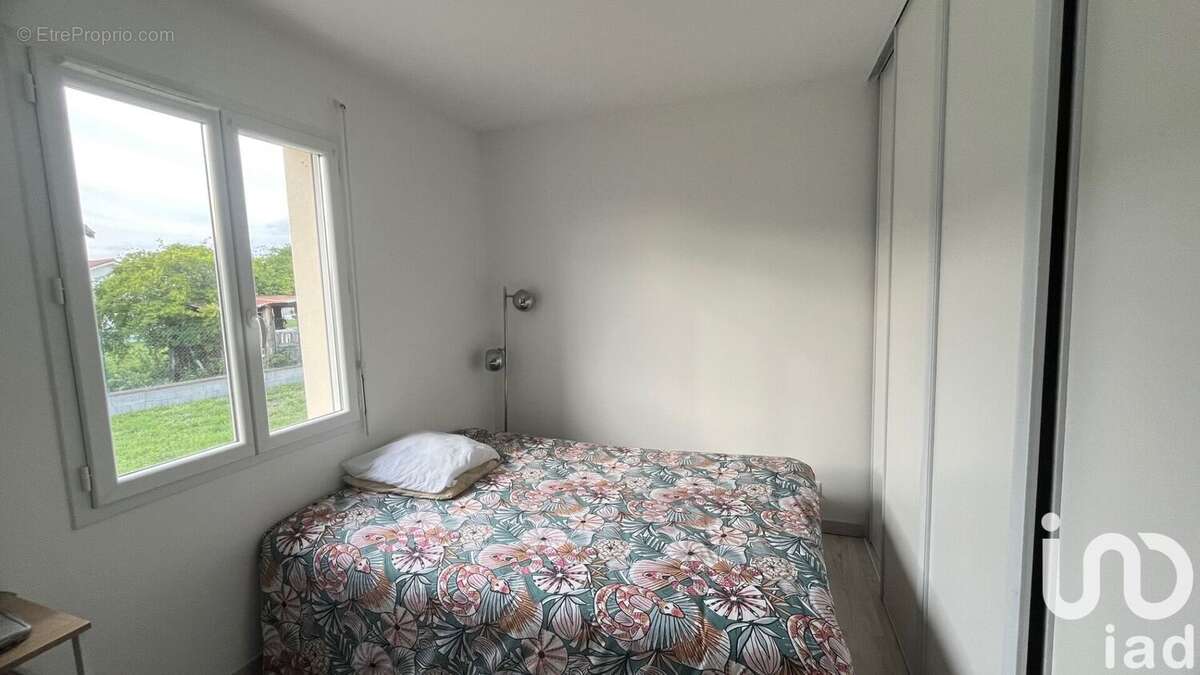 Photo 8 - Maison à ROULLET-SAINT-ESTEPHE