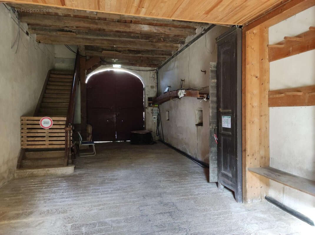 Maison à SIMANDRE-SUR-SURAN