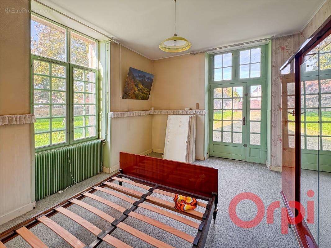 Maison à CHALIVOY-MILON